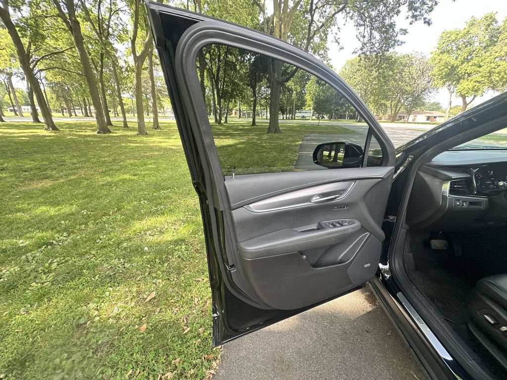 2024 Cadillac XT6 Luxury