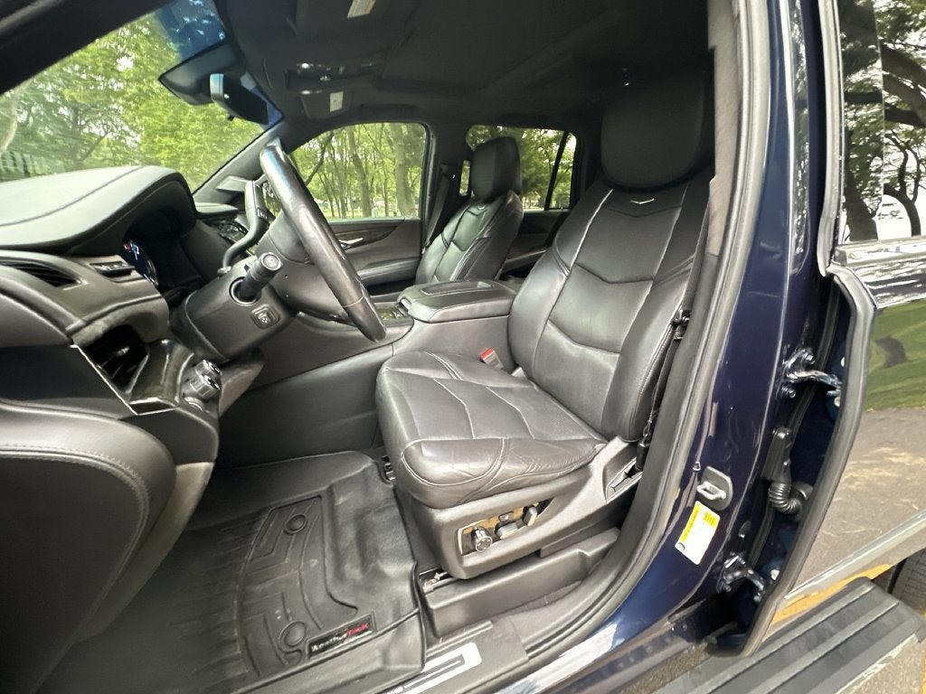 2019 Cadillac Escalade Platinum