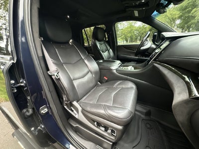 2019 Cadillac Escalade Platinum