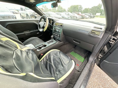 2012 Dodge Challenger SXT