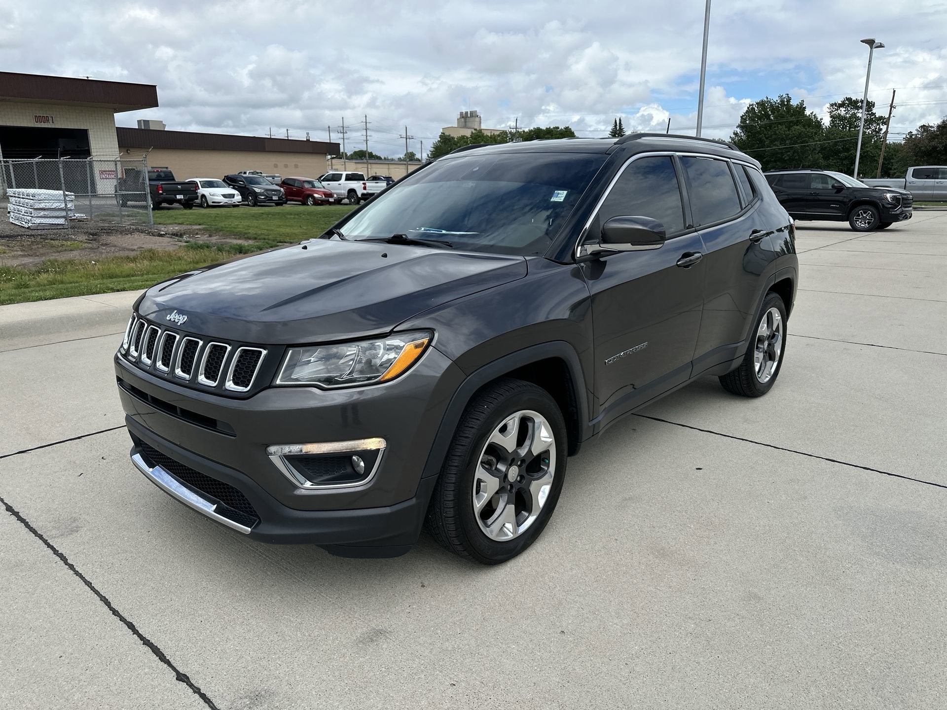 2018 Jeep Compass Limited's photo