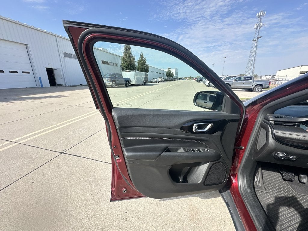 2022 Jeep Compass Altitude