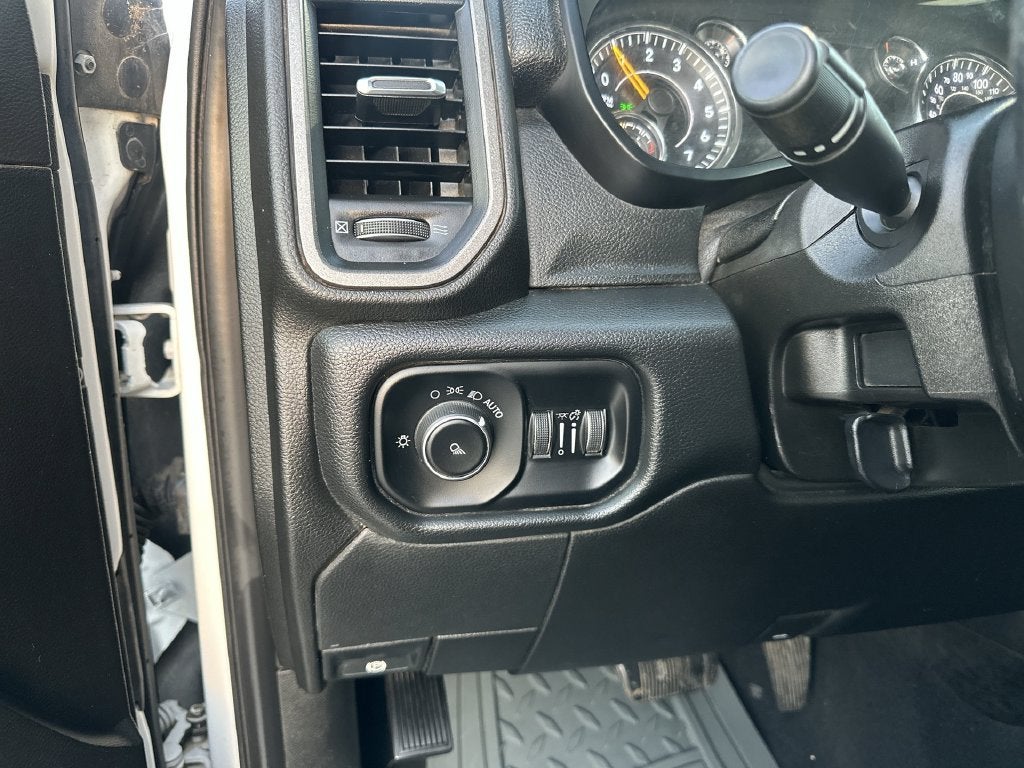 2019 RAM 2500 Tradesman Crew Cab 4x4 6'4" Box