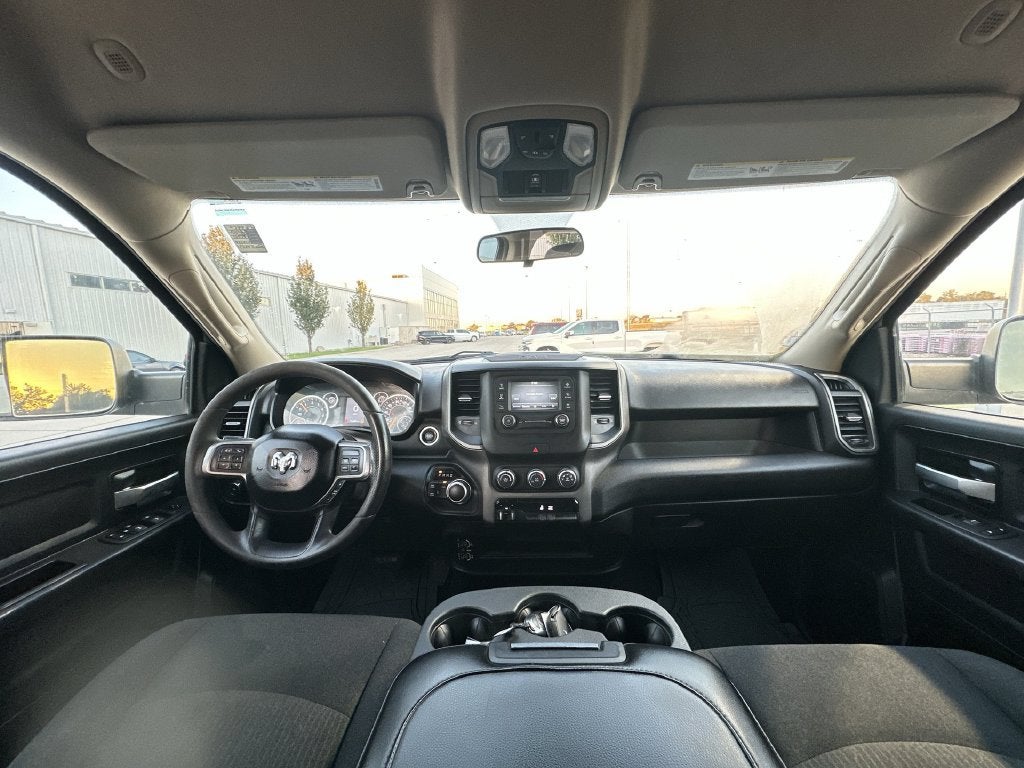 2019 RAM 2500 Tradesman Crew Cab 4x4 6'4" Box