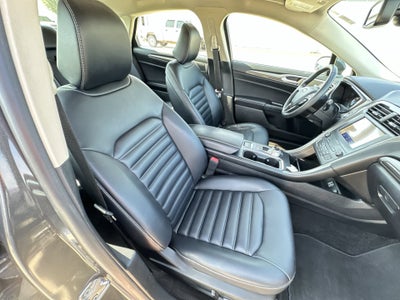 2020 Ford Fusion SEL