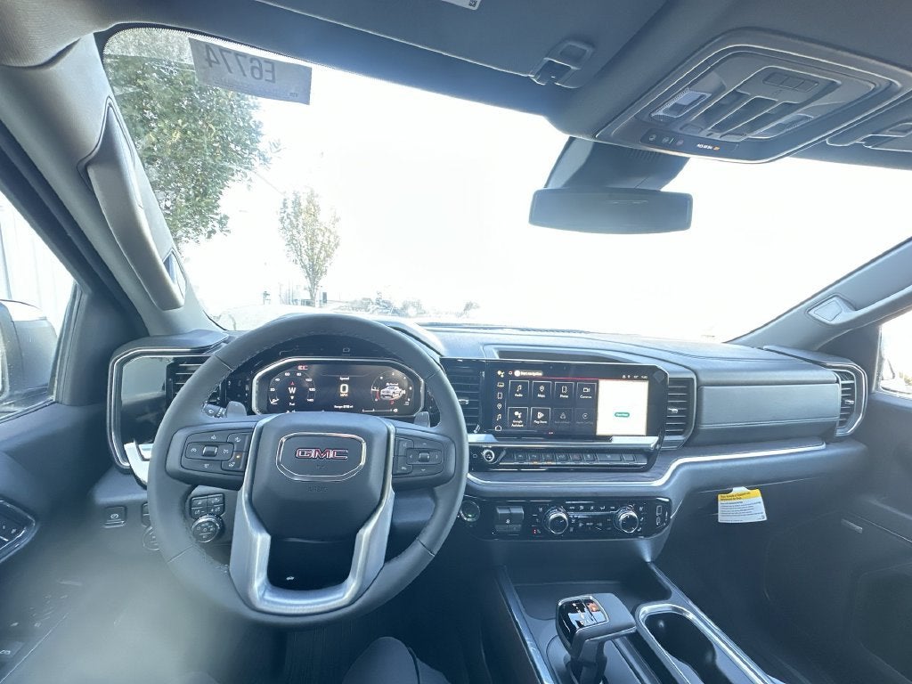 2026 GMC Sierra 1500 SLT - Photo 10
