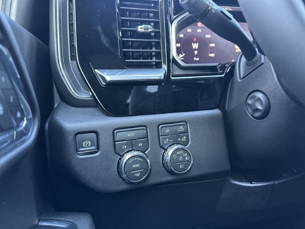 2026 GMC Sierra 1500 SLT - Photo 18