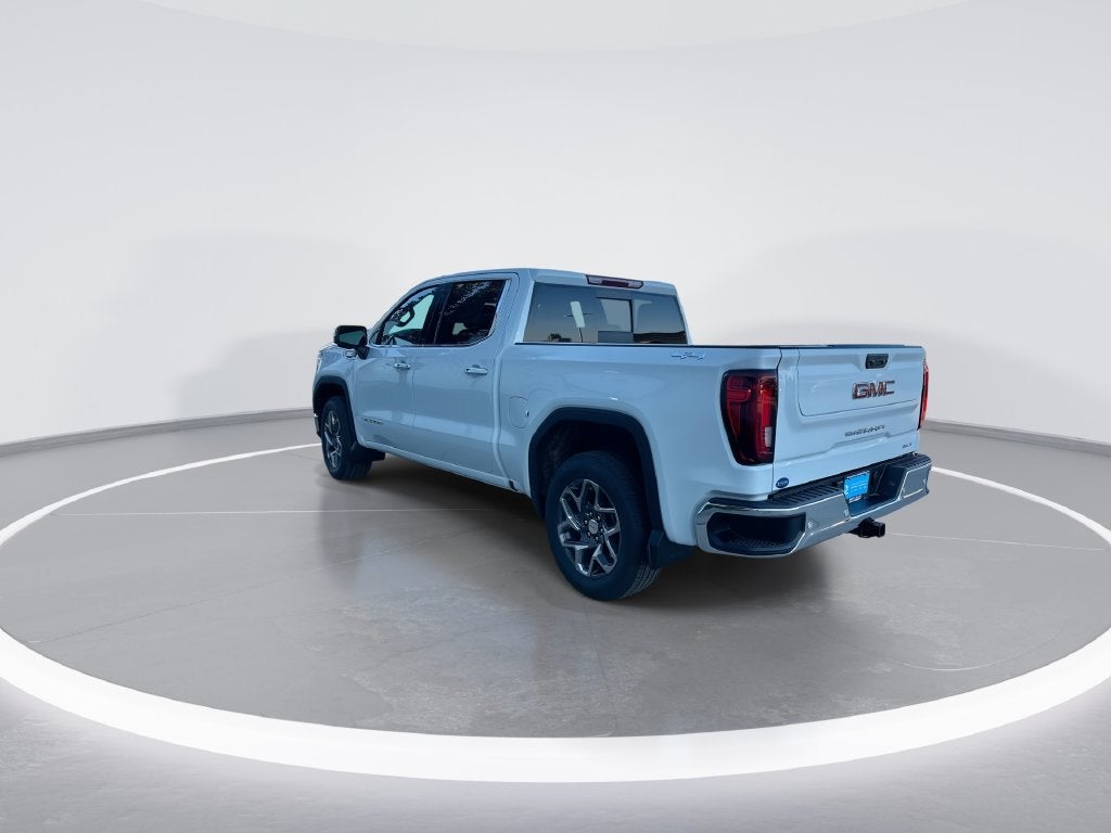 2026 GMC Sierra 1500 SLT - Photo 6