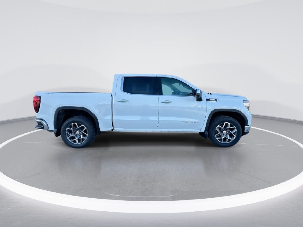 2026 GMC Sierra 1500 SLT - Photo 9