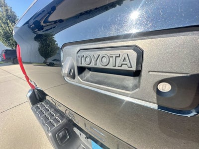 2020 Toyota Tacoma SR5 V6