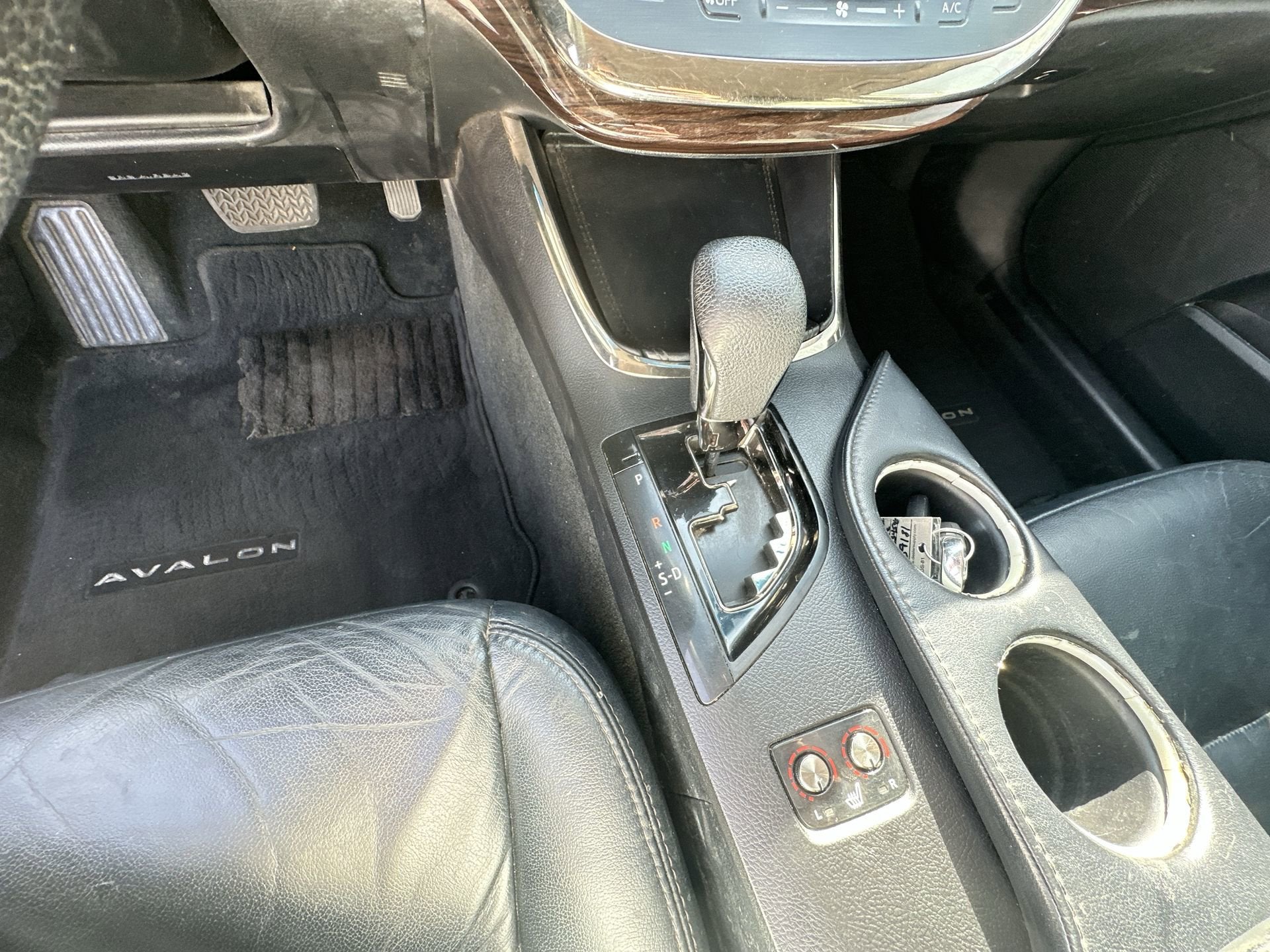 2013 Toyota Avalon XLE