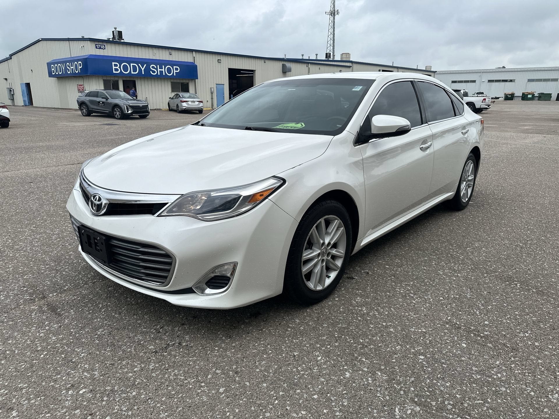2014 Toyota Avalon XLE