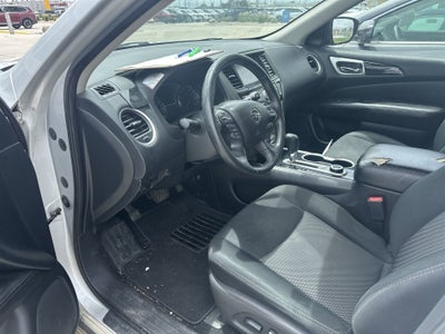 2018 Nissan Pathfinder SV