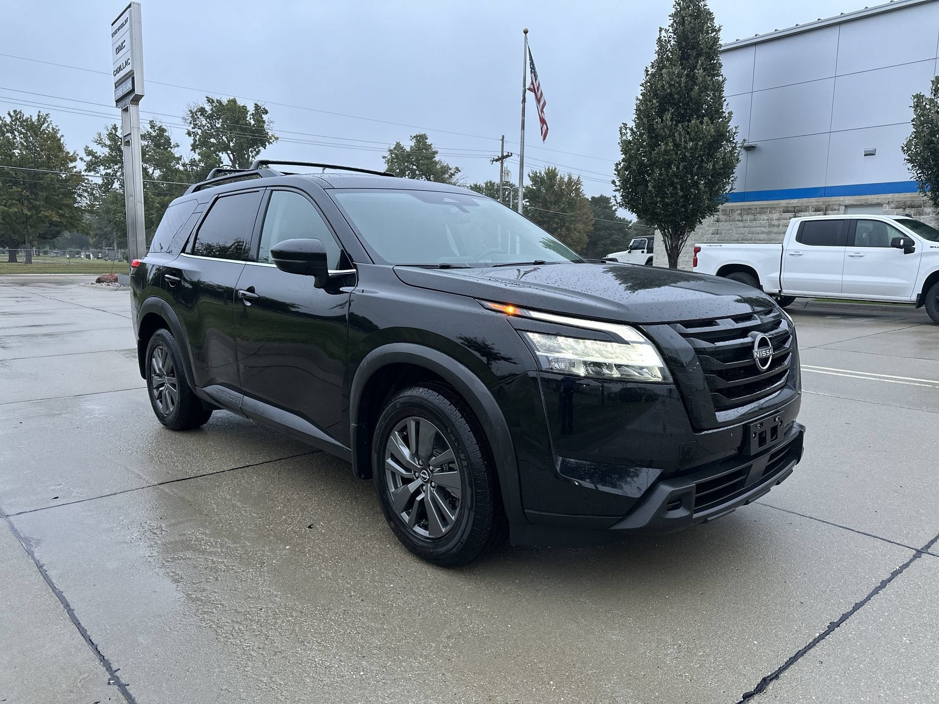 2022 Nissan Pathfinder SV 4WD