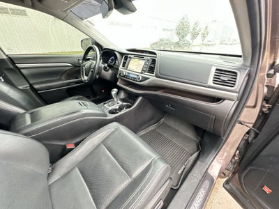 2017 Toyota Highlander Limited