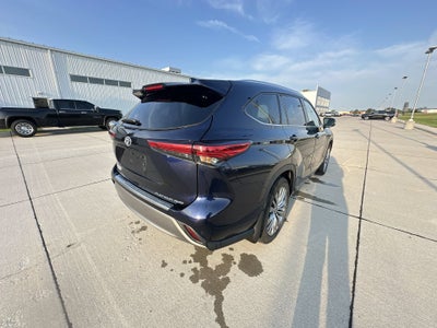 2021 Toyota Highlander Platinum