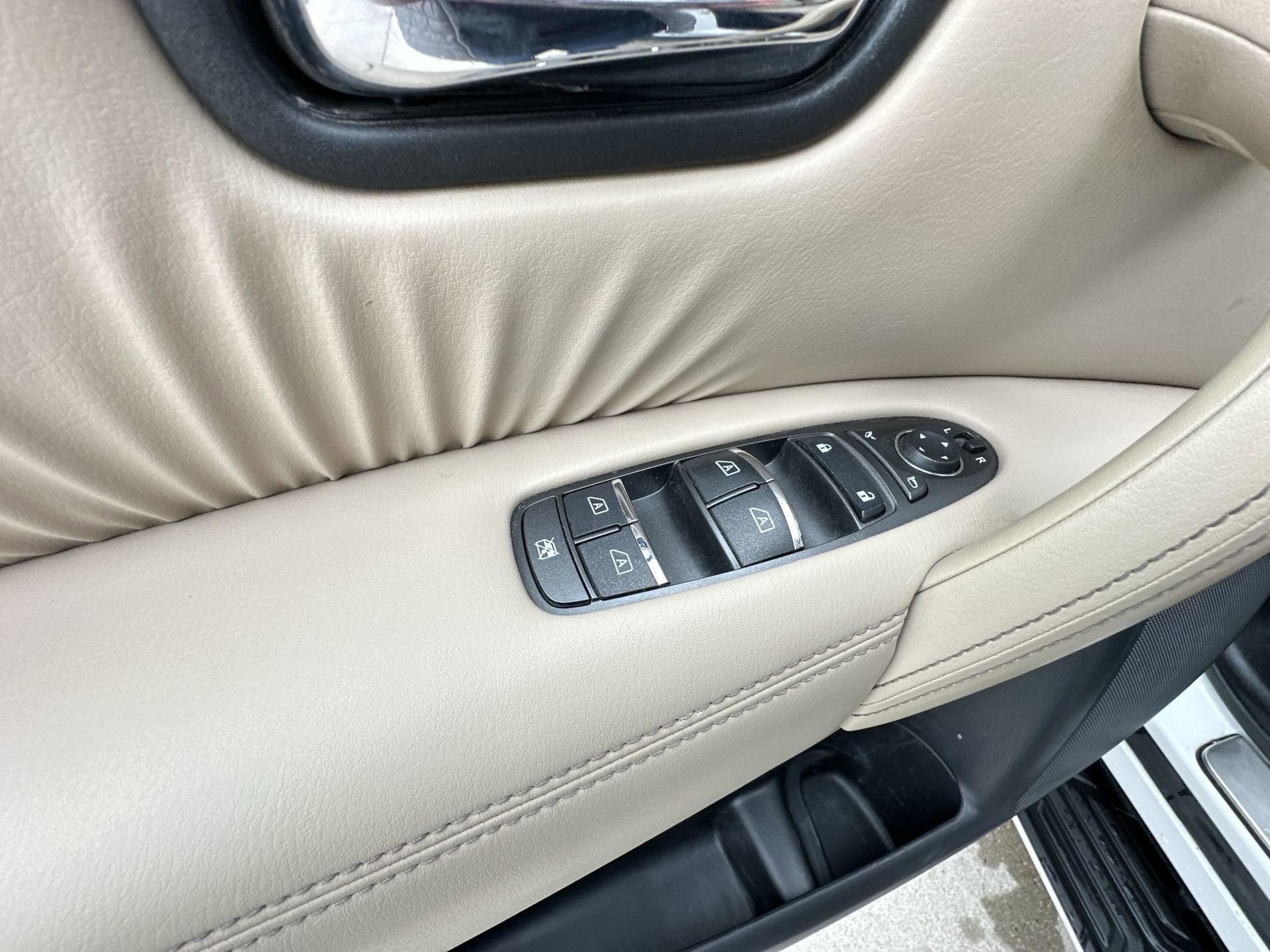 2022 Nissan Armada SL