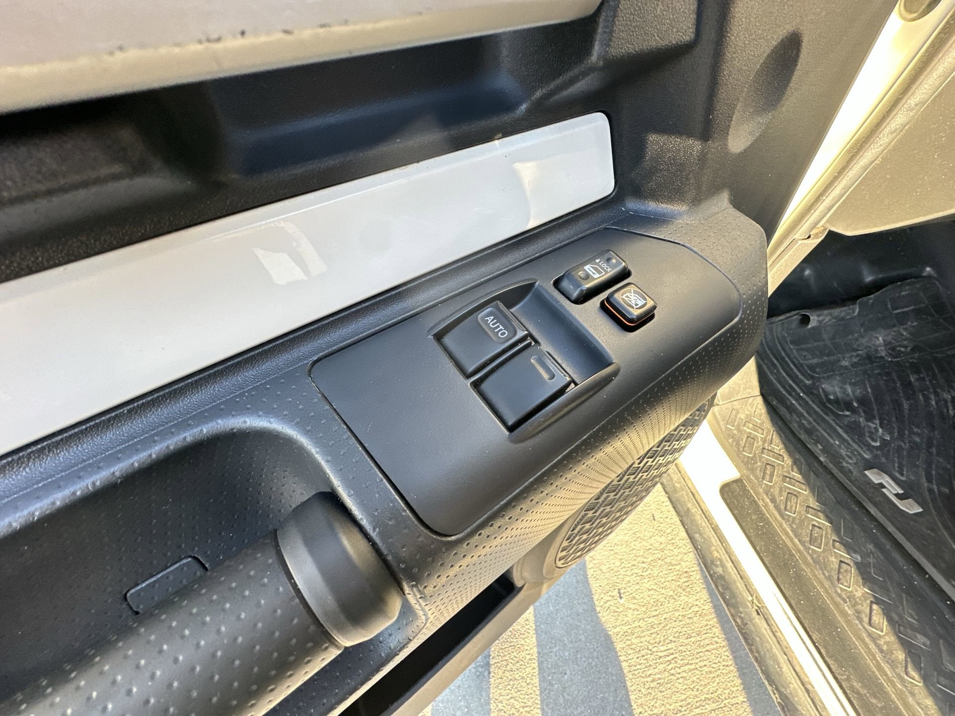 2011 Toyota FJ Cruiser Base