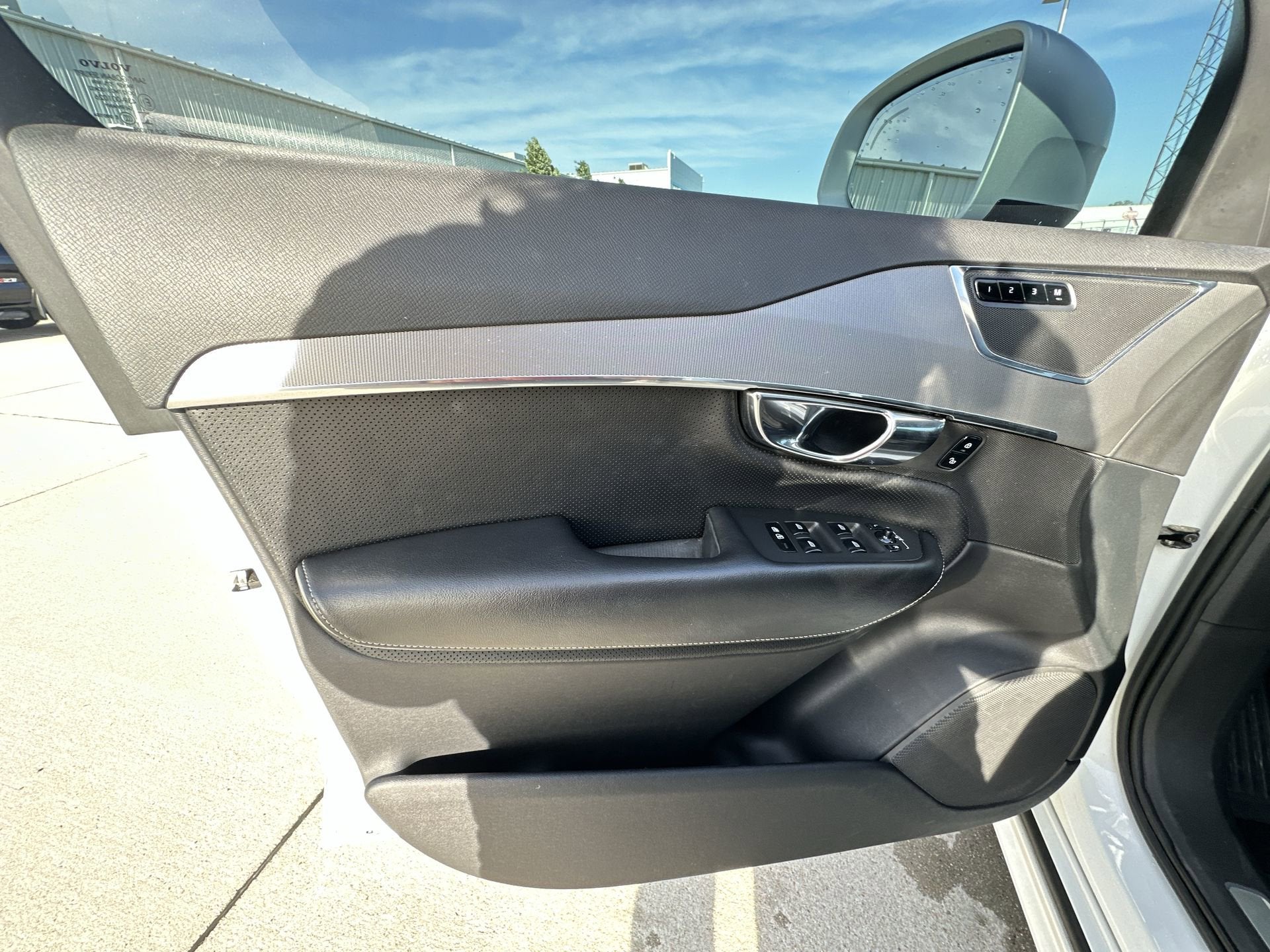 2017 Volvo XC90 R-Design