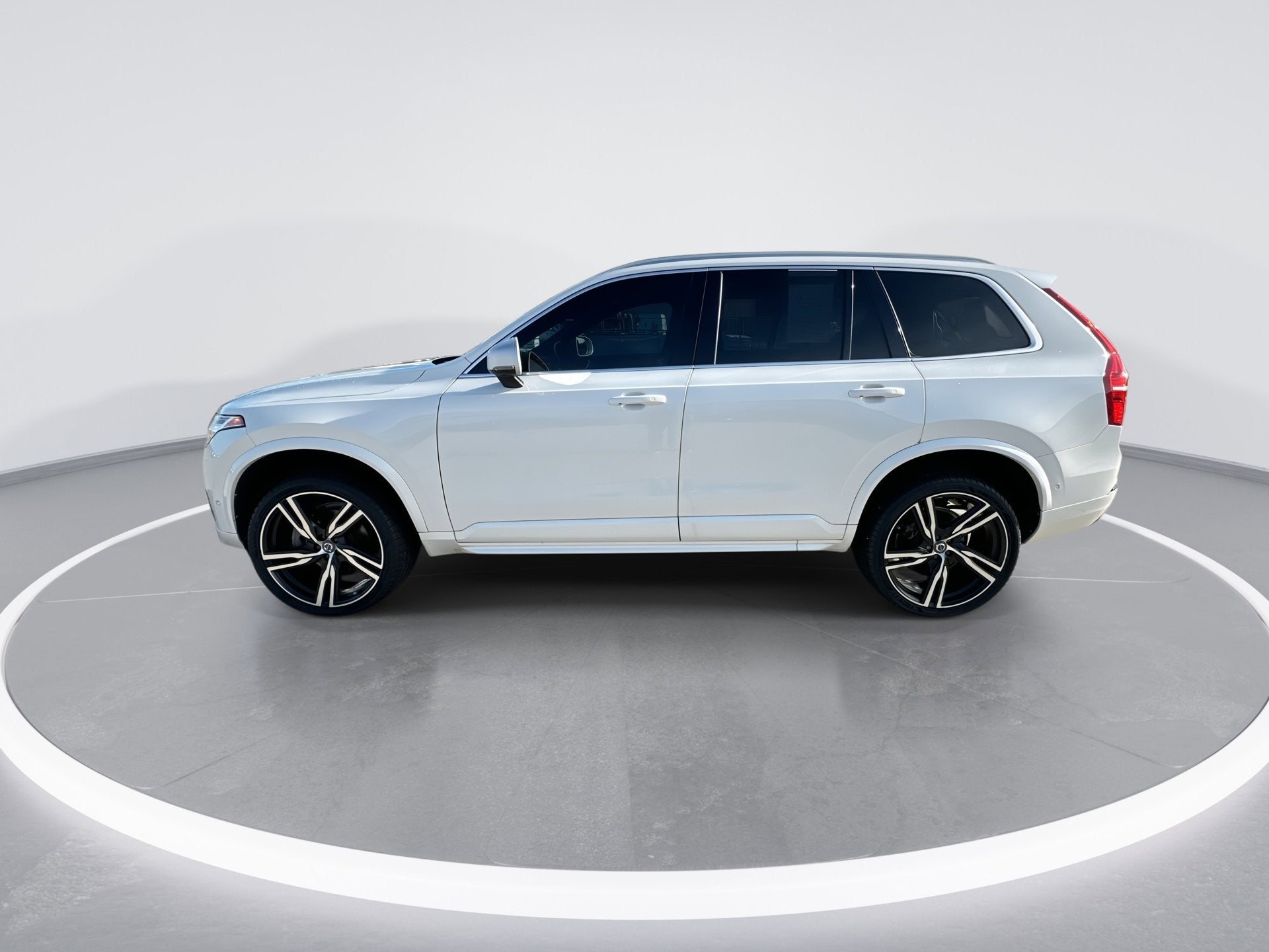 2017 Volvo XC90 R-Design
