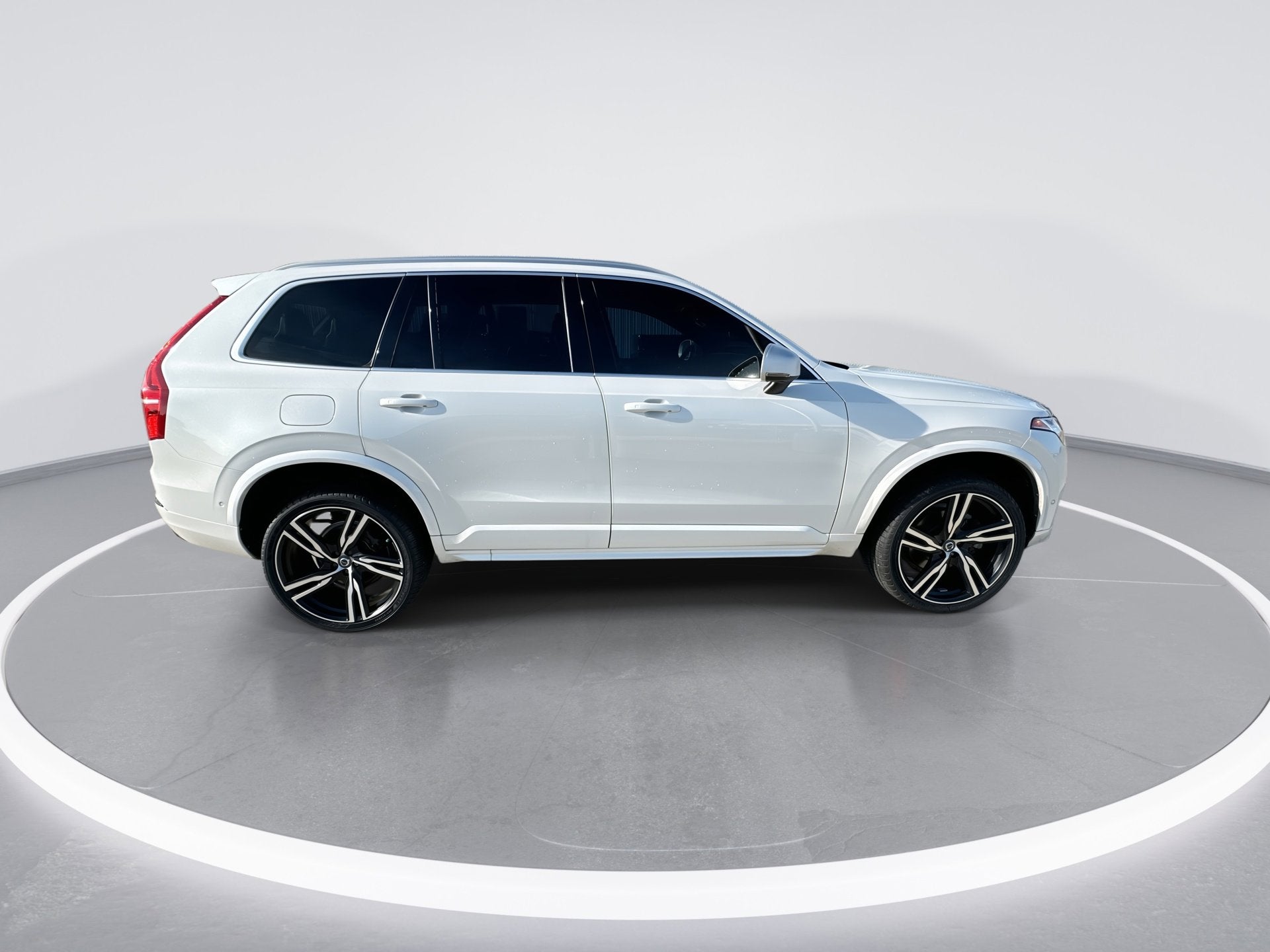 2017 Volvo XC90 R-Design